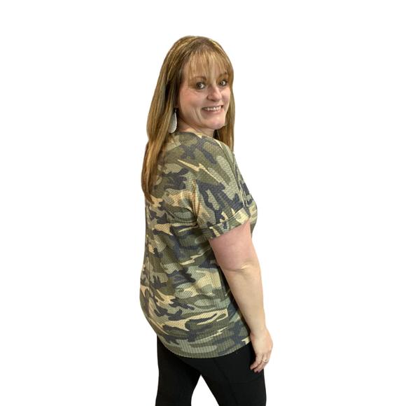 NEW ANDREE BY UNIT waffle knit top in camo - Picture 3 of 3